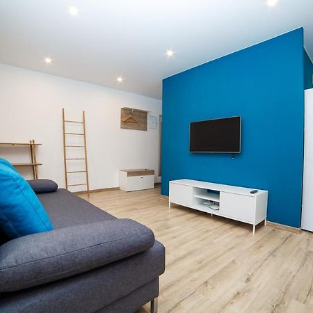 Tf Apartment Двокімнатні Апартаменти В Центрі Міста 波尔塔瓦 外观 照片