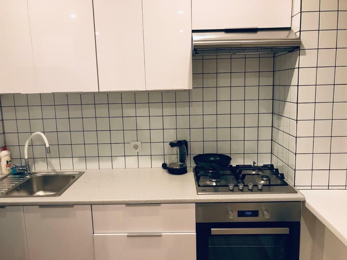 Tf Apartment Двокімнатні Апартаменти В Центрі Міста 波尔塔瓦 外观 照片